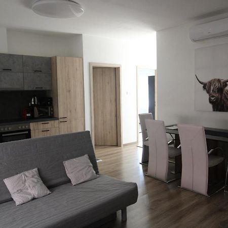 Garden Apartman House Lejlighed Pécs Eksteriør billede