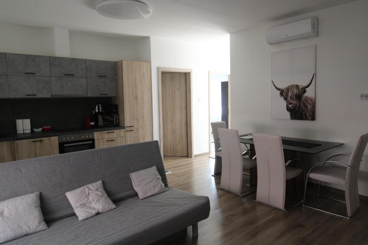 Garden Apartman House Lejlighed Pécs Eksteriør billede